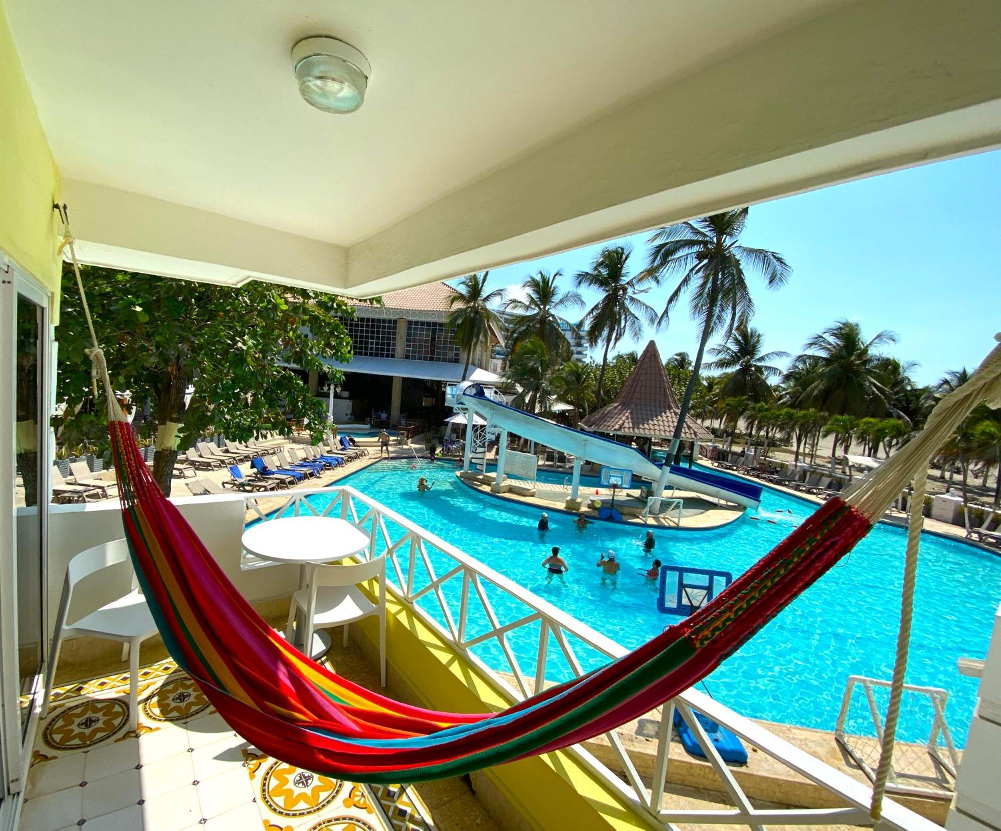 Hotel Las Americas Casa De Playa Картахена Экстерьер фото Hammock on a balcony